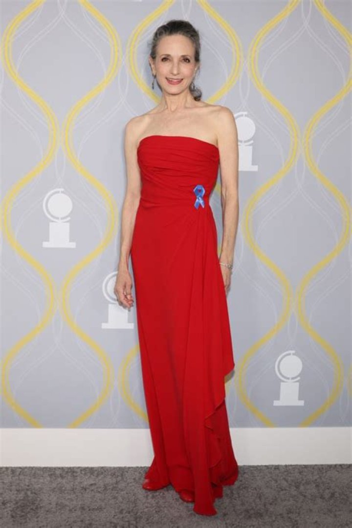 Bebe Neuwirth Net Worth