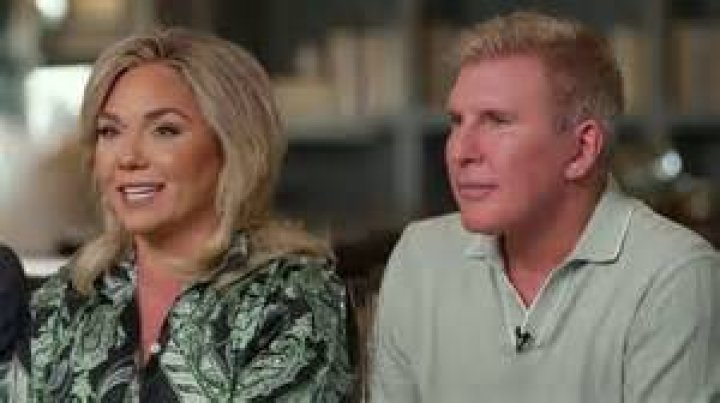 Does Julie Date Summers Dad? – Celebrity