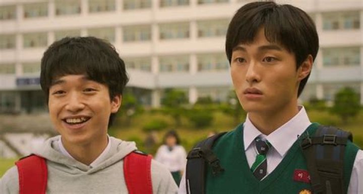 Gyeong Su in All of Us Are Dead