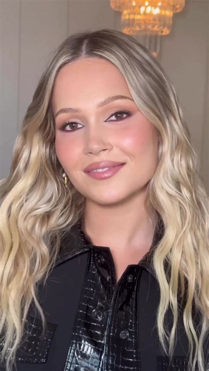 Kelli Berglund Kelli Berglund