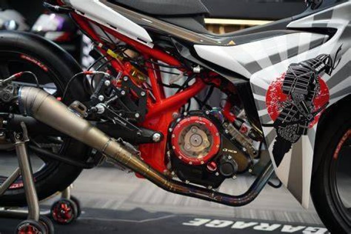 MotoDeck