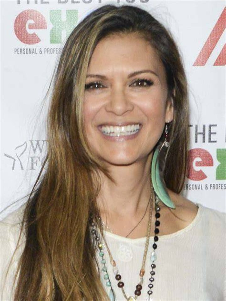 Nia Peeples